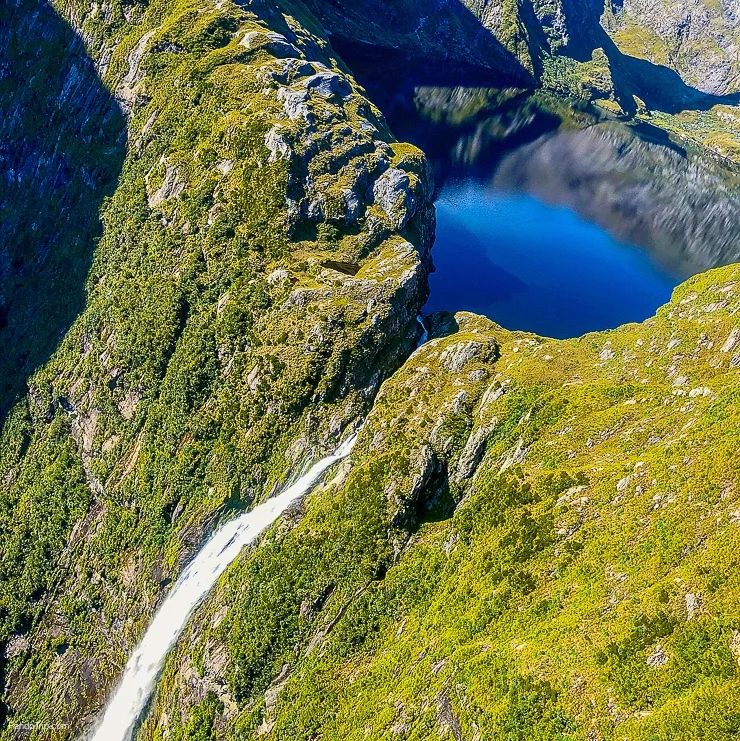 آبشار Sutherland در نیوزلند