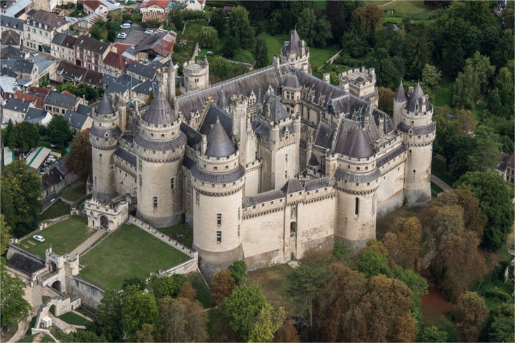 قلعه PIERREFONDS در فرانسه