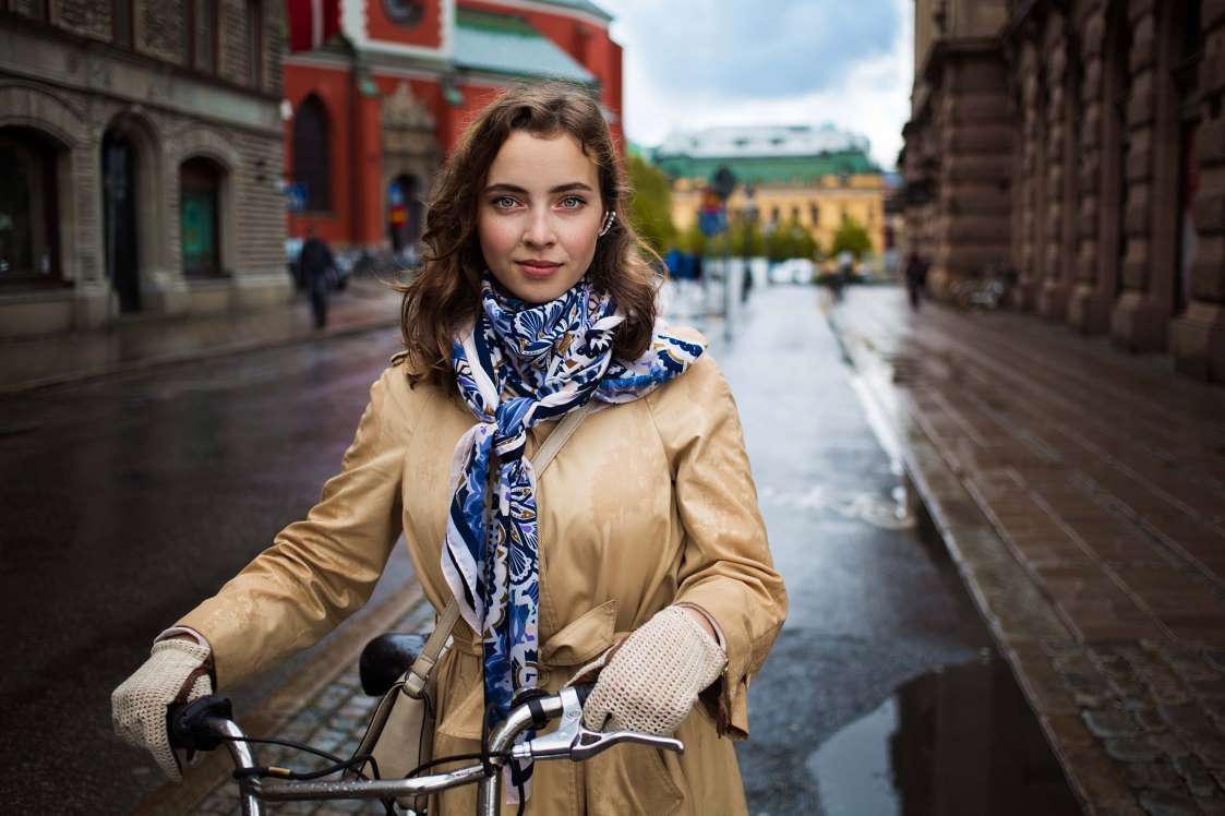 سوئد زنی با دوچرخه